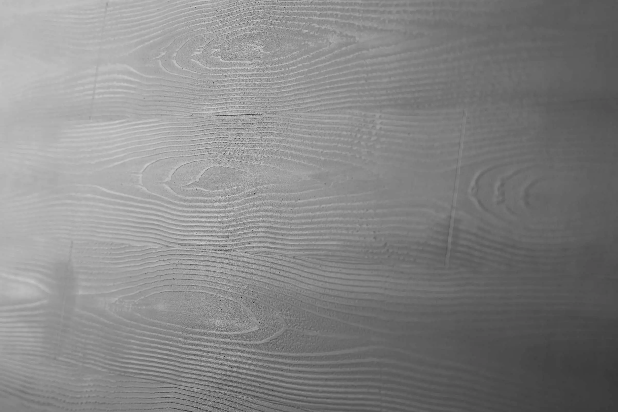 Putz in Holzoptik, Fassadenputz mit Effekt, graue StoSignature-Oberfläche Impressions Wood